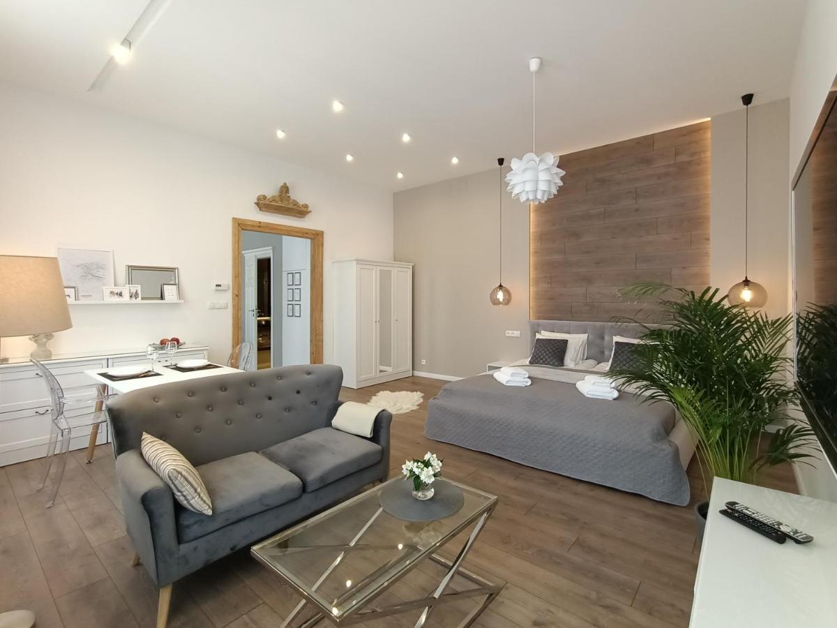 Myfive Apartments คราคูฟ ภายนอก รูปภาพ