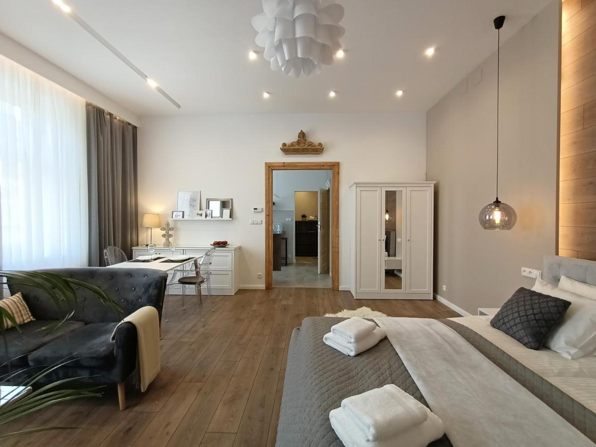 Myfive Apartments คราคูฟ ภายนอก รูปภาพ